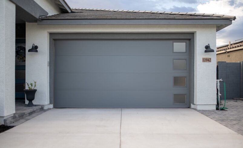 How Weather in Seattle Affects the Performance of Your Garage Door