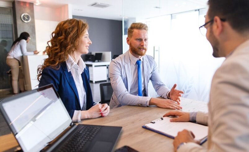 From Calculation to Approval: How a Mortgage Broker Simplifies the Home Loan Process