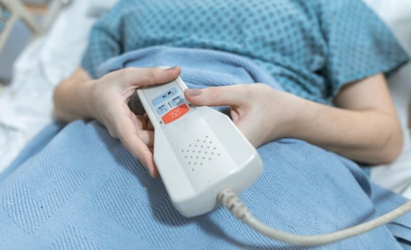 4 Signs Your Elderly Relative Would Benefit from an Emergency Panic Button