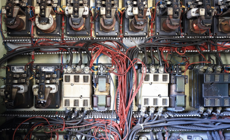 Industrial Switches In Smart Factories: Real-Time Automation Enabler