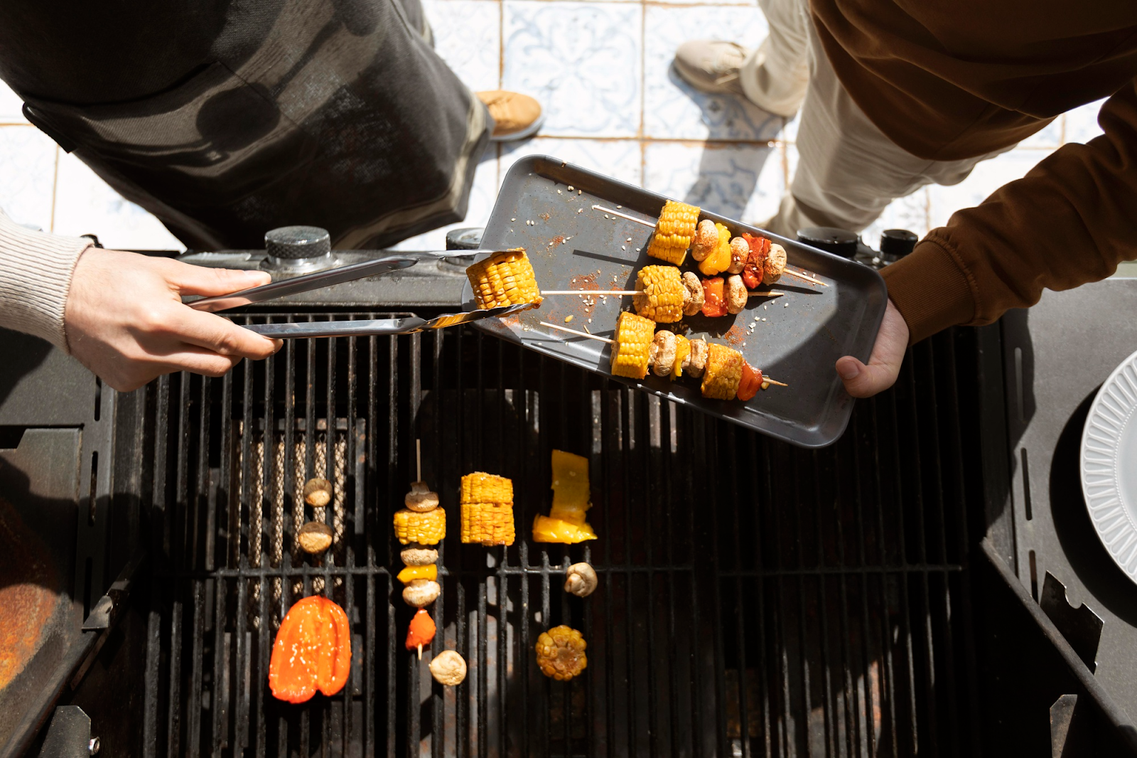 Grills vs. Smokers: Choosing the Right Tool for Your BBQ Style