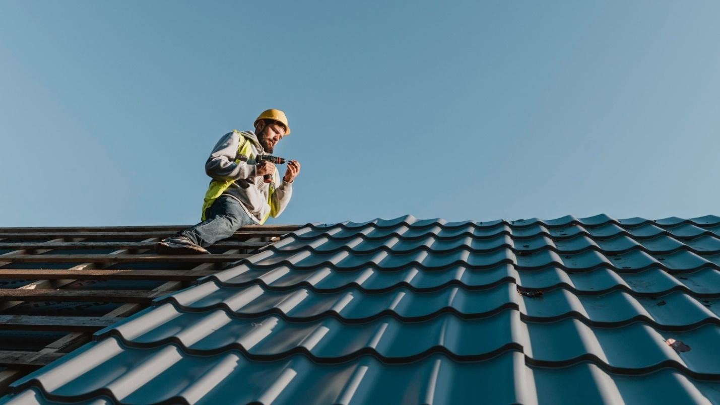 The Importance of Local Experience When Handling Storm-Damaged Roofs