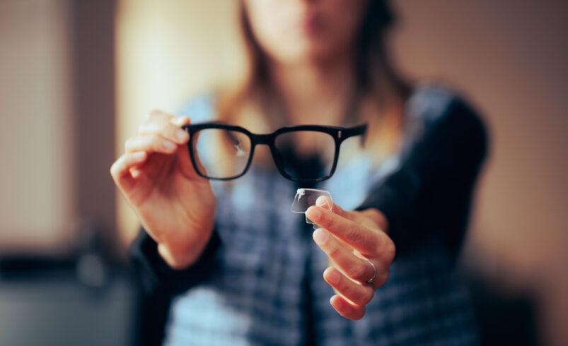 What to Do When Your Glasses Break: An Emergency Guide to Quick Replacements and Repairs